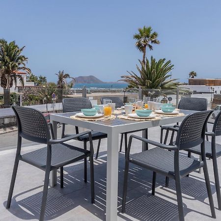 Apartment Holiday 2 Beachfront Corralejo By Holidays Home Bagian luar foto