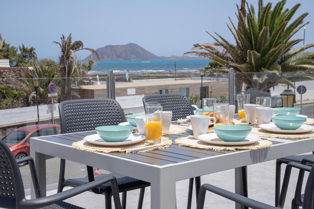 Apartment Holiday 2 Beachfront Corralejo By Holidays Home Bagian luar foto
