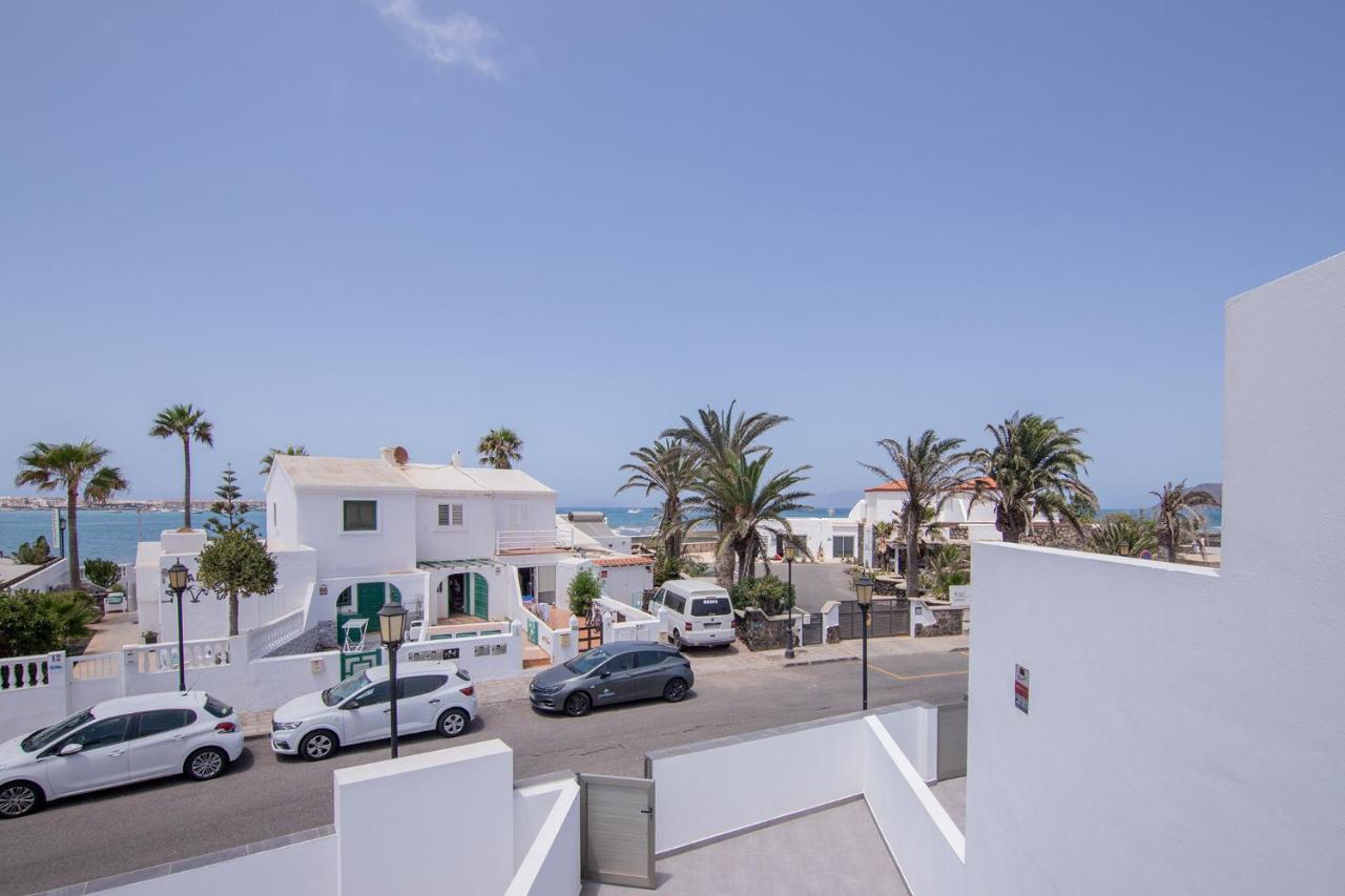Apartment Holiday 2 Beachfront Corralejo By Holidays Home Bagian luar foto
