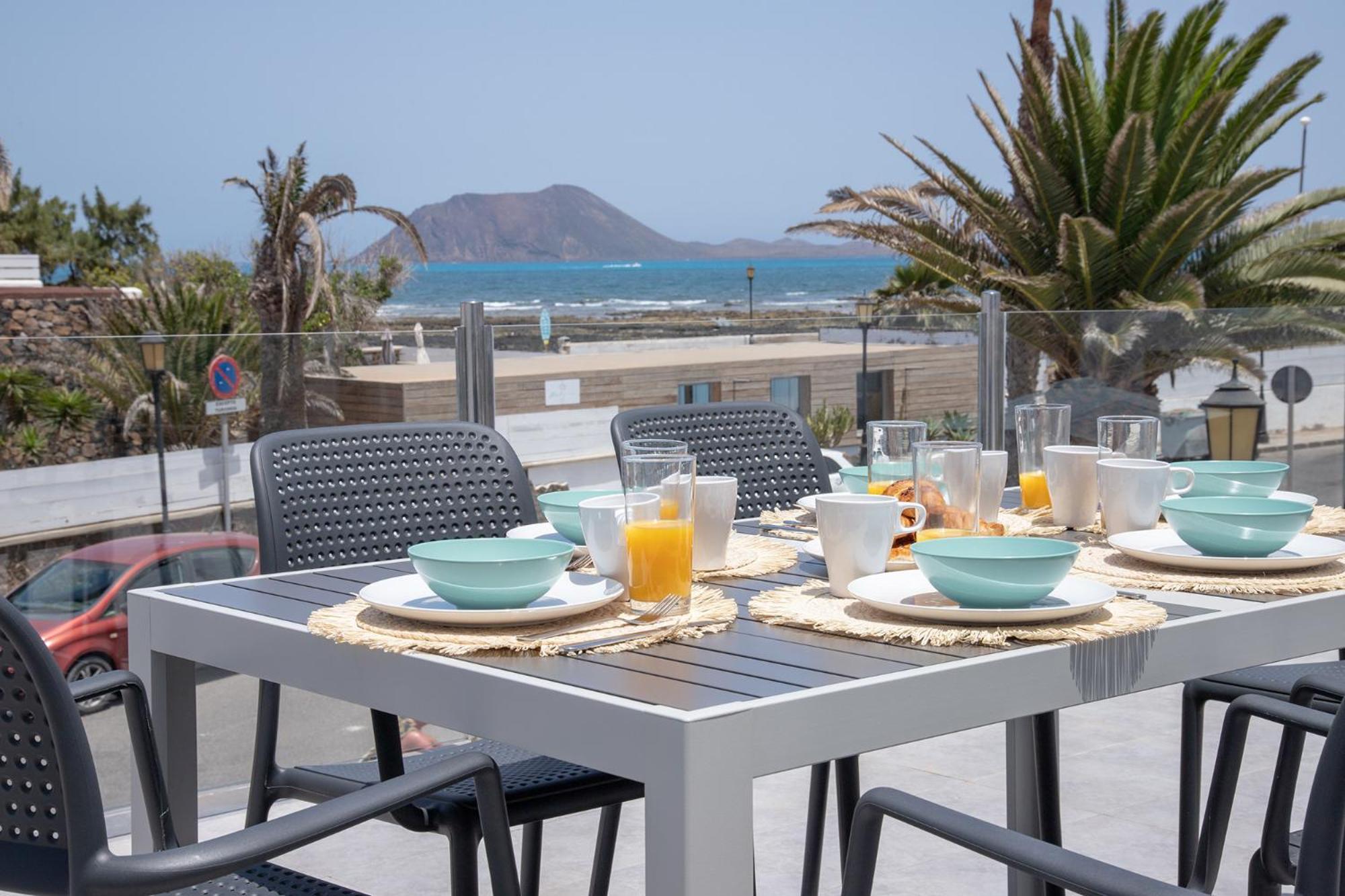 Apartment Holiday 2 Beachfront Corralejo By Holidays Home Bagian luar foto